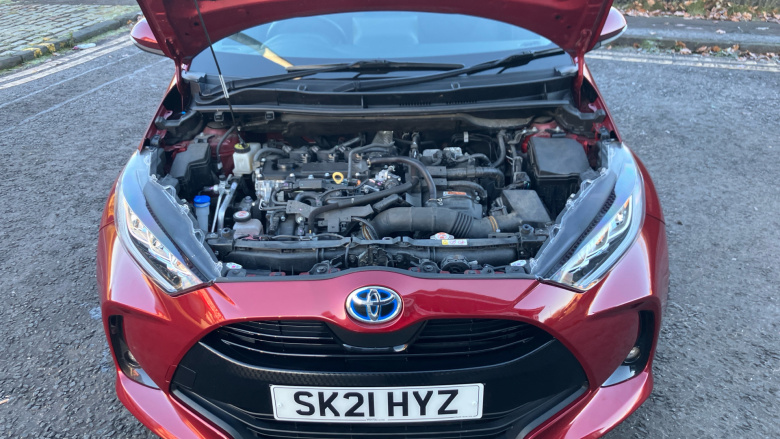 Toyota Yaris 1.5 Hybrid Design 5dr CVT Hybrid Hatchback